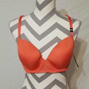 Paramour Carolina tshirt racerback bra